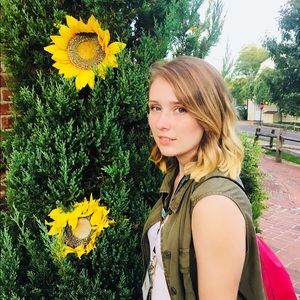 Meet your Posher, Kaitlyn